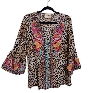Savanna Jane Size Large Animal Print Floral Embroidered Blouse Boho Top Flutter